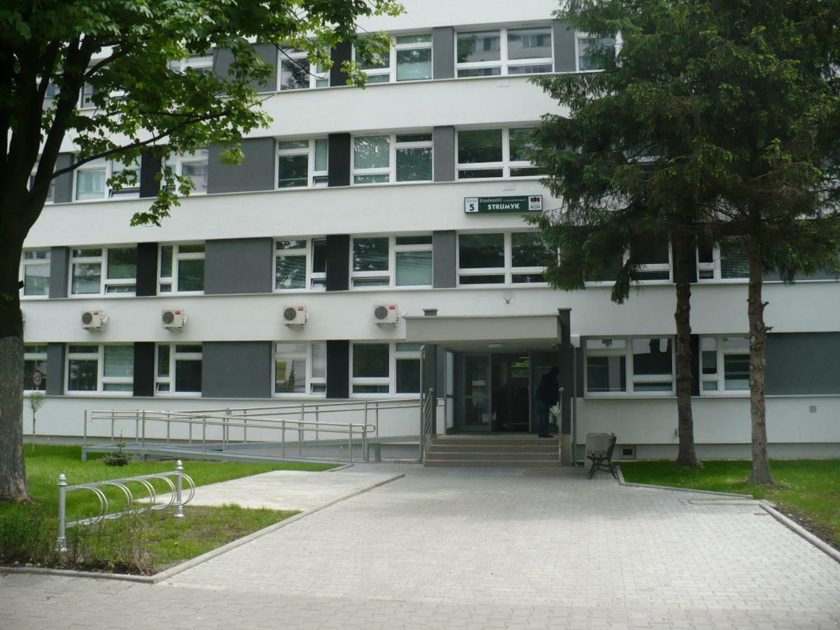 A Pousada Strumyk Cracóvia Exterior foto